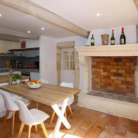 2 Bedroom Nice In Restitut *