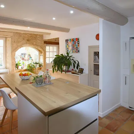 בית נופש 2 Bedroom Nice In Restitut *